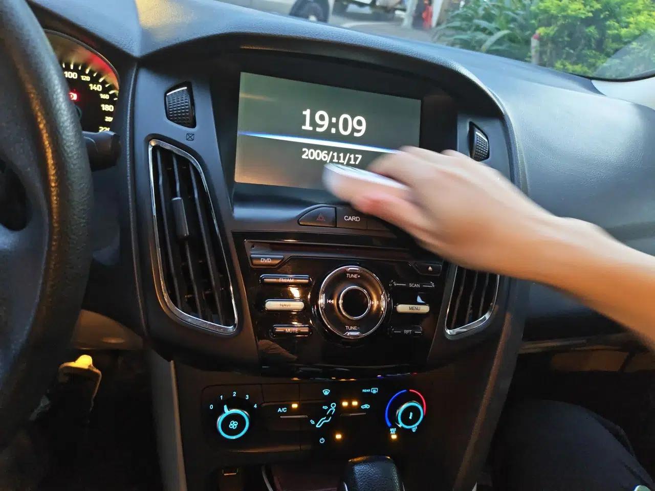Ford Focus 2017 Sedan 1.6L Automatic Comfort Plus SmartDrive Edition — миниатюра 13