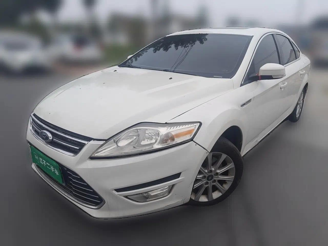Ford Mondeo 2011 2.3L Fashion Edition — миниатюра 1