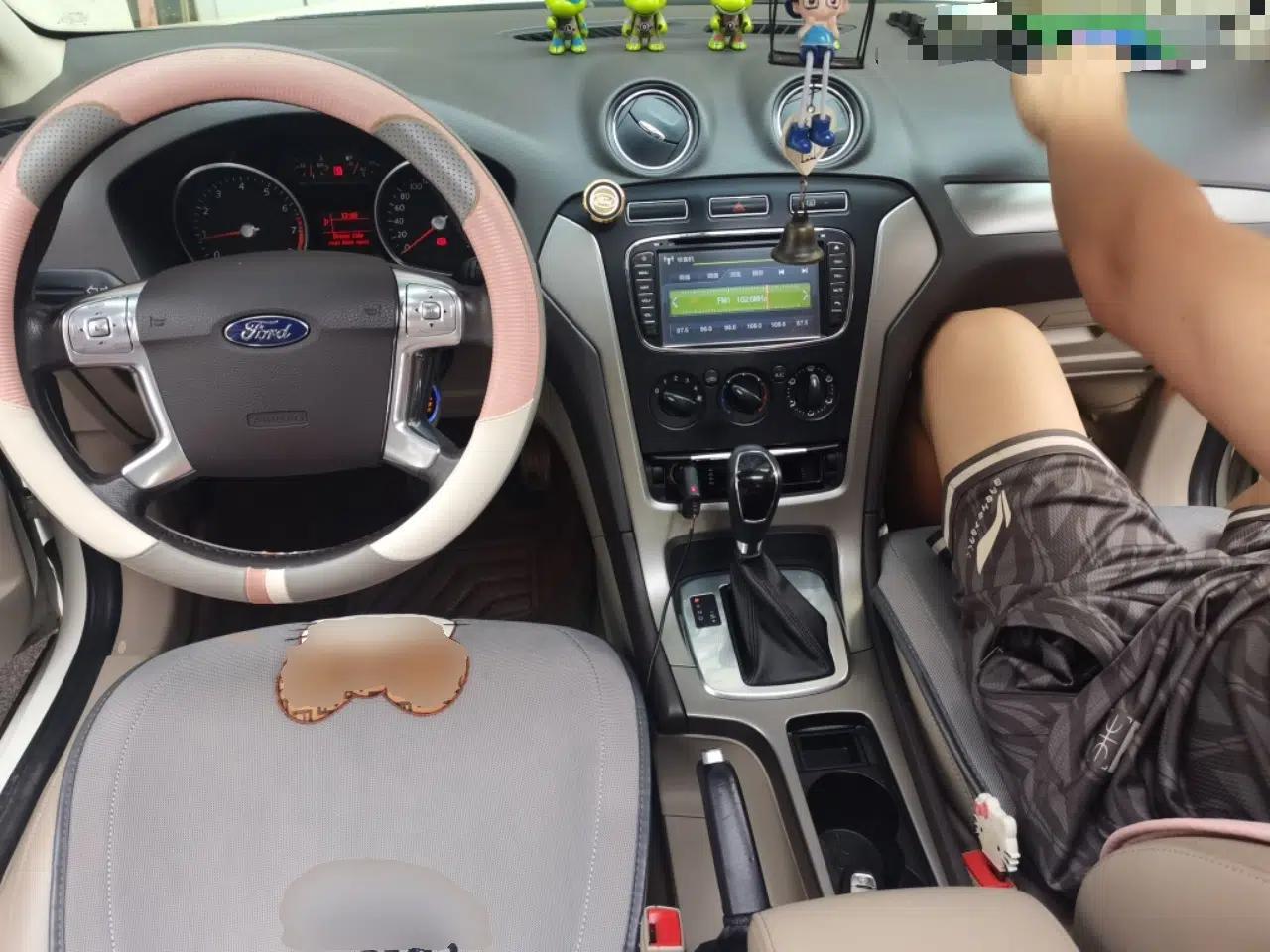 Ford Mondeo 2013 2.3L Fashion Edition — миниатюра 9