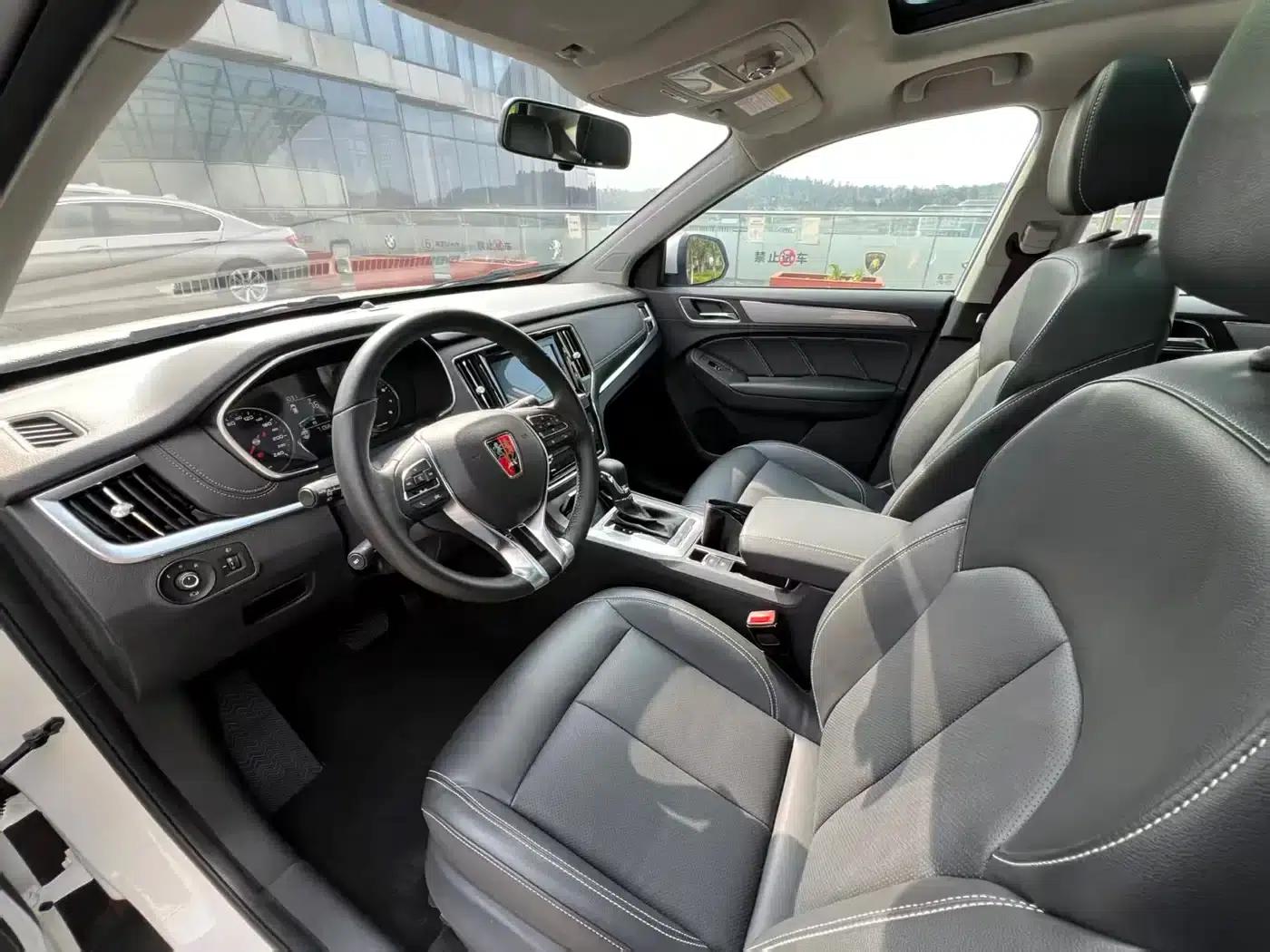 Roewe RX5 2018 20T Two-Wheel Drive Automatic Flagship Edition — миниатюра 4