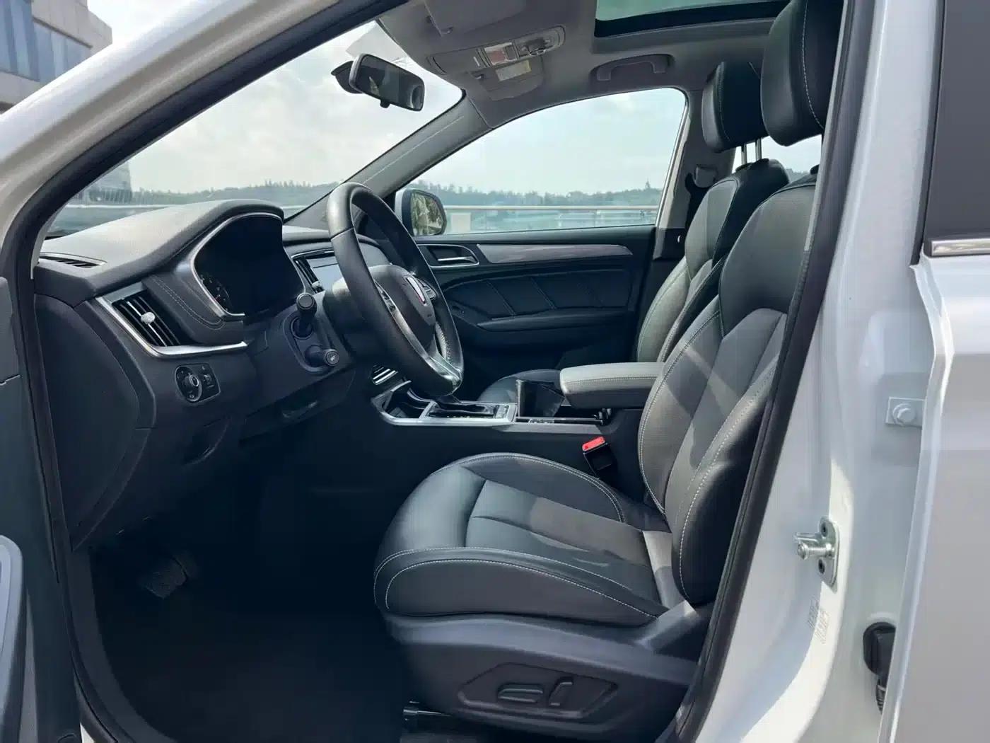 Roewe RX5 2018 20T Two-Wheel Drive Automatic Flagship Edition — миниатюра 6