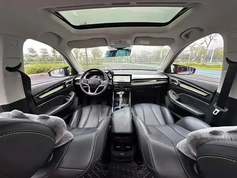 Roewe i5 2021 Facelift 1.5L CVT Diamond Edition — миниатюра 12