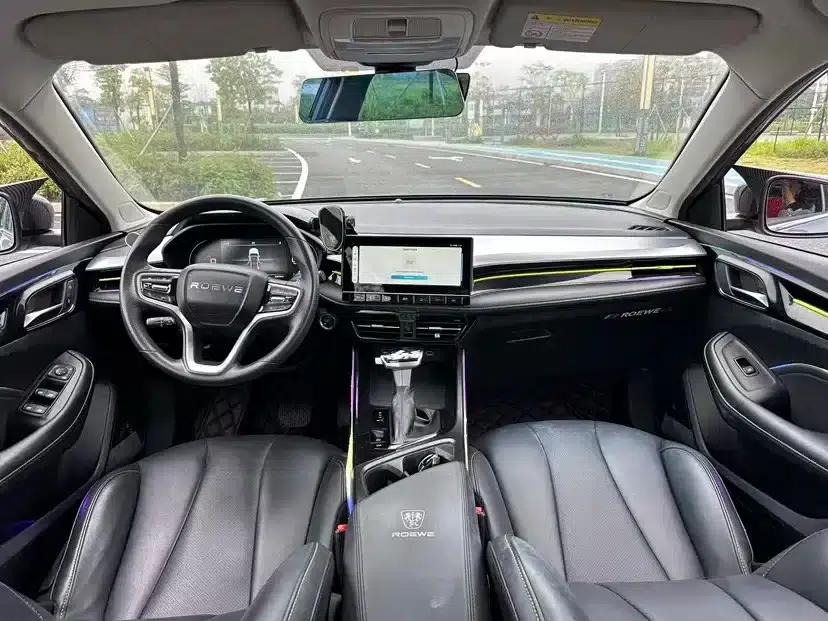 Roewe i5 2021 Facelift 1.5L CVT Diamond Edition — миниатюра 17