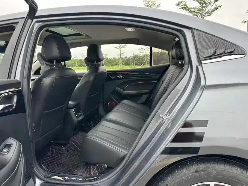 Roewe i5 2021 Facelift 1.5L CVT Diamond Edition — миниатюра 25