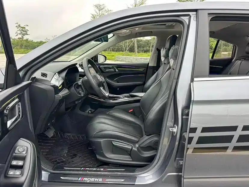 Roewe i5 2021 Facelift 1.5L CVT Diamond Edition — миниатюра 26