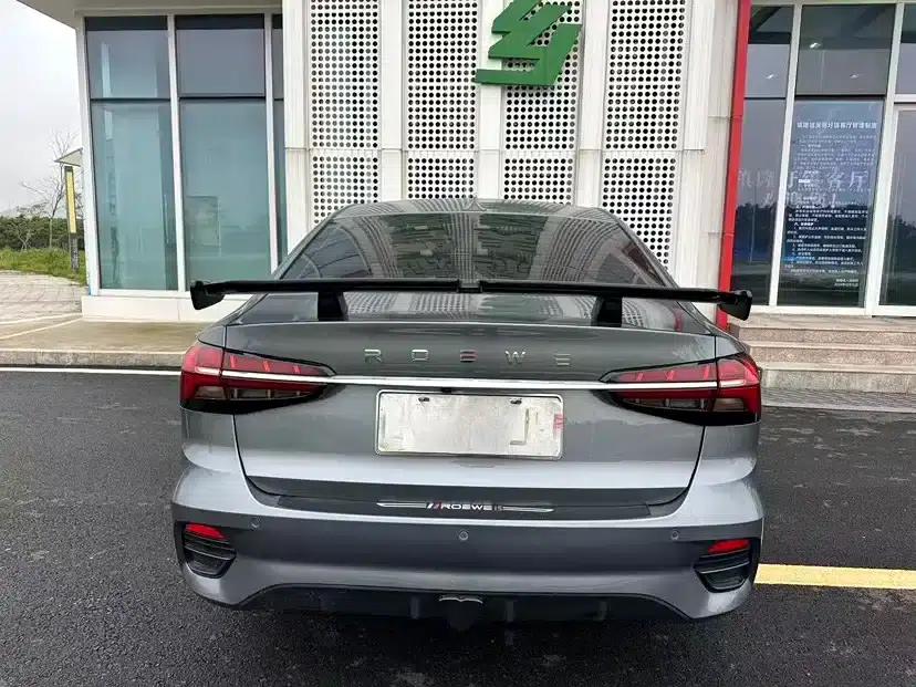 Roewe i5 2021 Facelift 1.5L CVT Diamond Edition — миниатюра 27