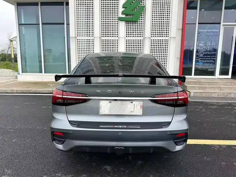 Roewe i5 2021 Facelift 1.5L CVT Diamond Edition — миниатюра 8
