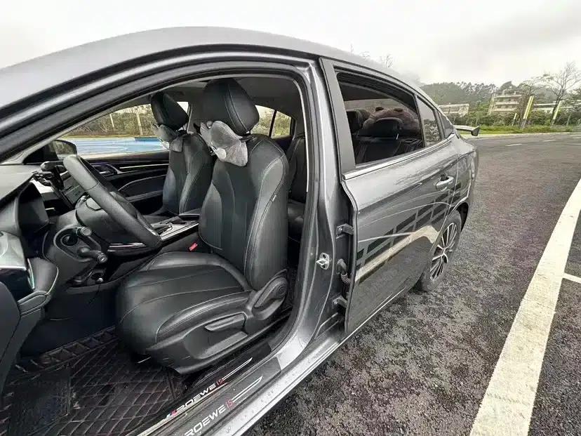 Roewe i5 2021 Facelift 1.5L CVT Diamond Edition — миниатюра 9