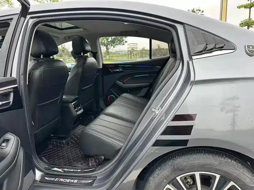 Roewe i5 2021 Facelift 1.5L CVT Diamond Edition — миниатюра 10