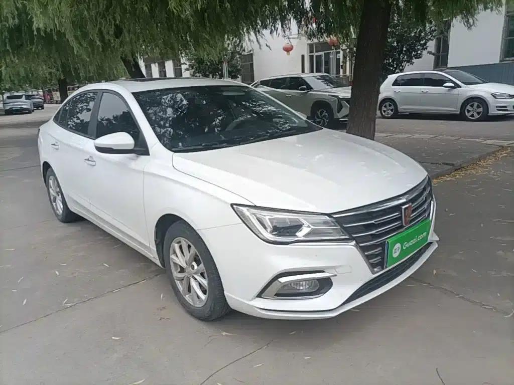 Roewe i5 2020 1.5L Automatic 4G Connected Leading Edition — миниатюра 4