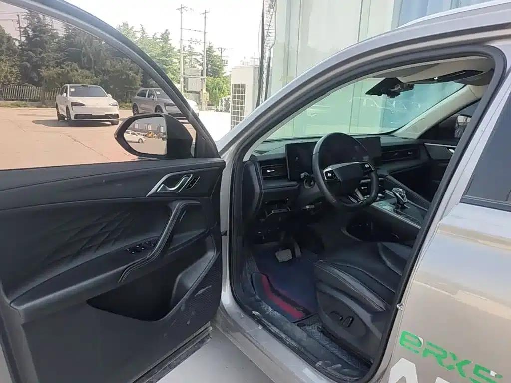 Roewe RX5 New Energy 2023 eRX5 Super Hybrid Premium Edition — миниатюра 16