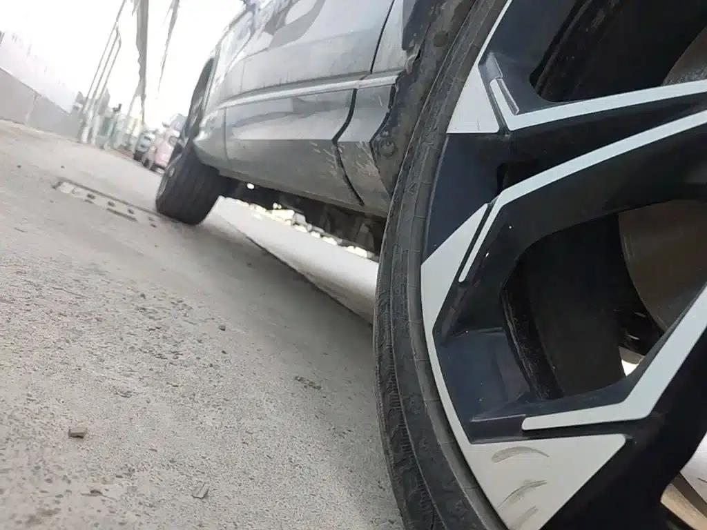 Roewe RX5 New Energy 2023 eRX5 Super Hybrid Premium Edition — миниатюра 21