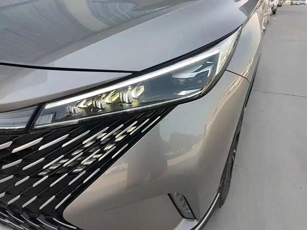 Roewe RX5 New Energy 2023 eRX5 Super Hybrid Premium Edition — миниатюра 24