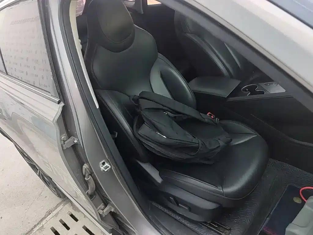 Roewe RX5 New Energy 2023 eRX5 Super Hybrid Premium Edition — миниатюра 25