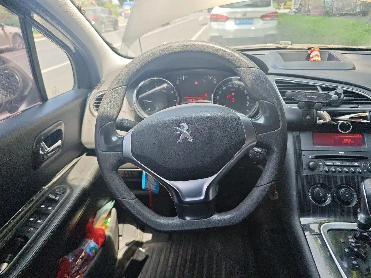 Peugeot 3008 2015 1.6THP Automatic Classic Edition — миниатюра 10