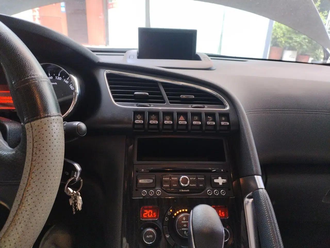 Peugeot 3008 2013 1.6THP Automatic Prestige Edition — миниатюра 13