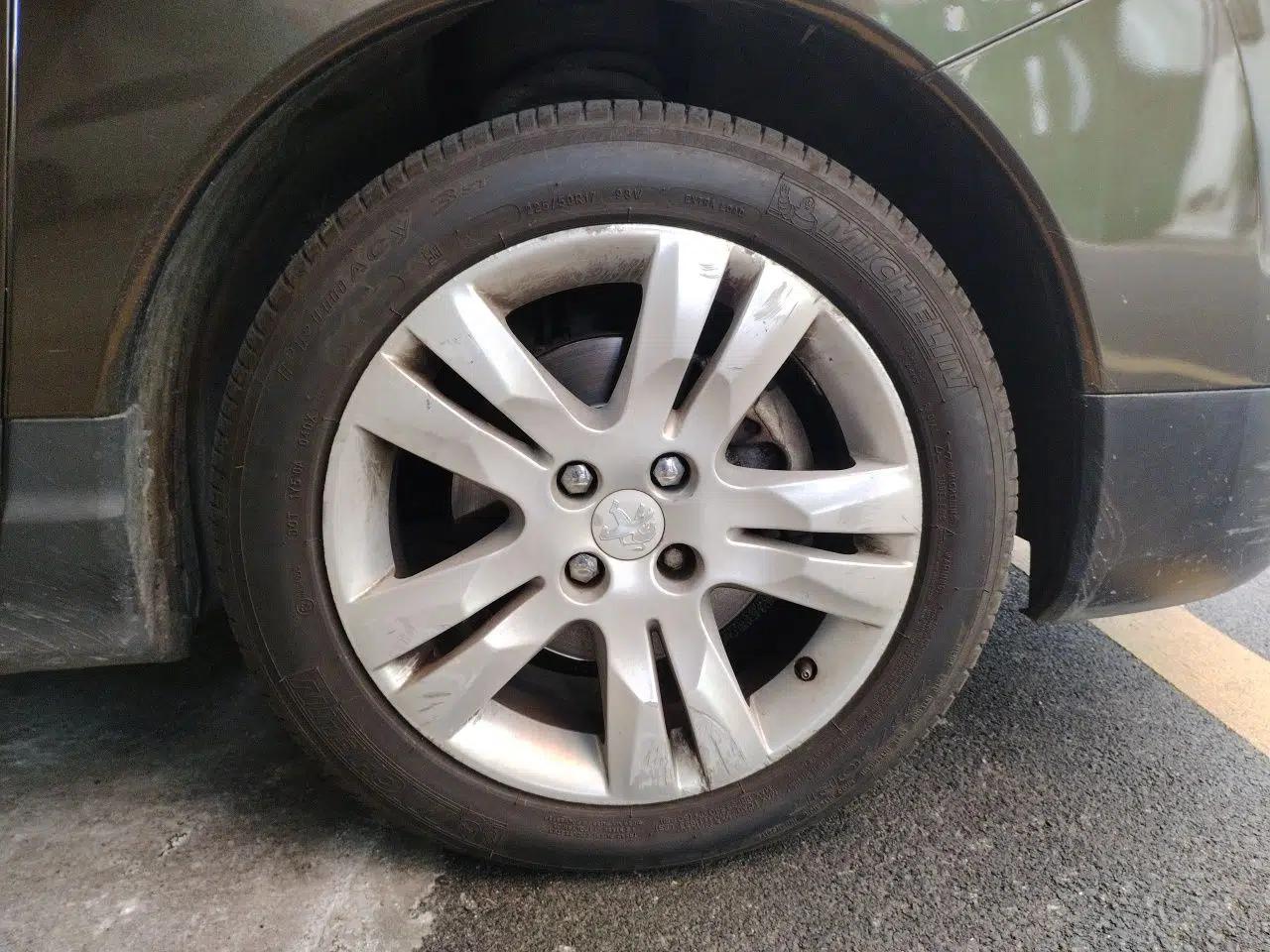 Peugeot 3008 2013 1.6THP Automatic Prestige Edition — миниатюра 8