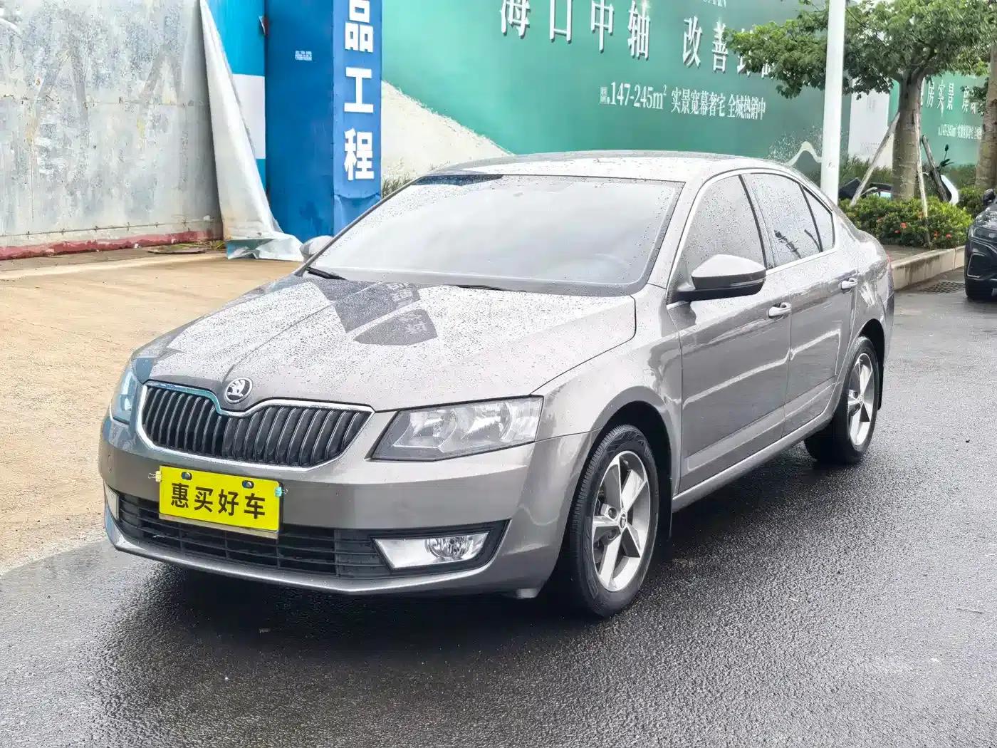 Octavia 2016 1.6L Automatic Comfort Edition — миниатюра 1