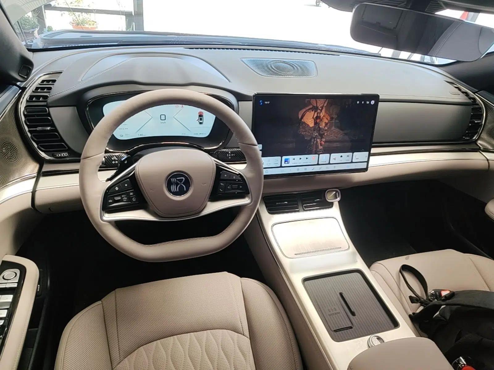 BYD Han 2025 Model EV Intelligent Driving Edition 635KM Flagship — миниатюра 17