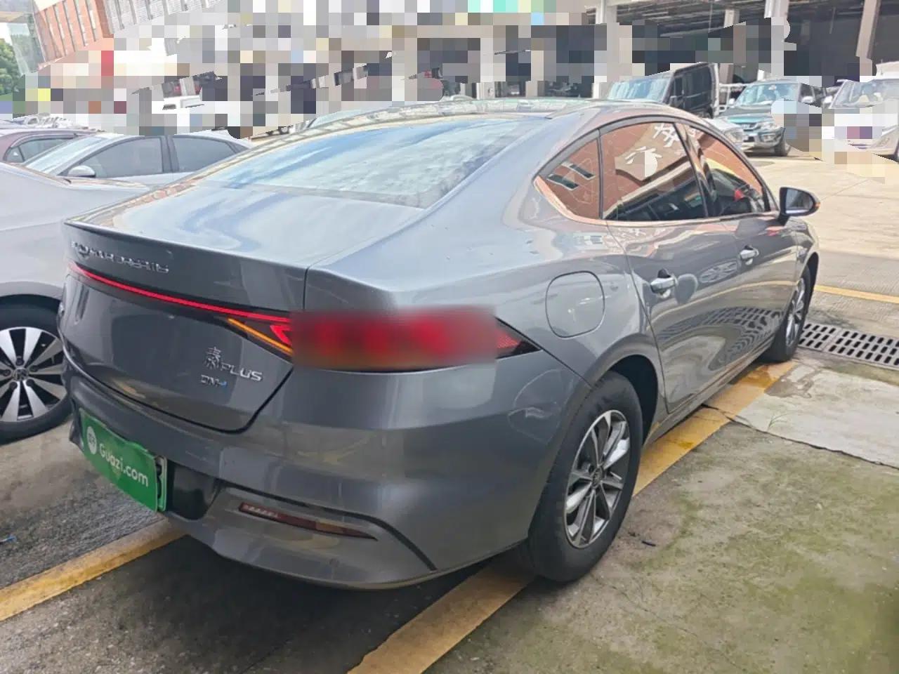 BYD Qin PLUS 2024 HONOR Edition DM-i 55KM Leading Model — миниатюра 6