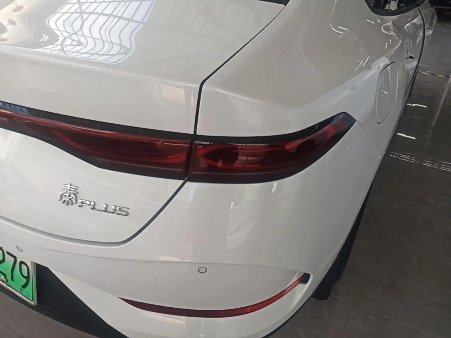 BYD Qin PLUS 2025 DM-i Smart Drive 55KM Leading Model — миниатюра 9