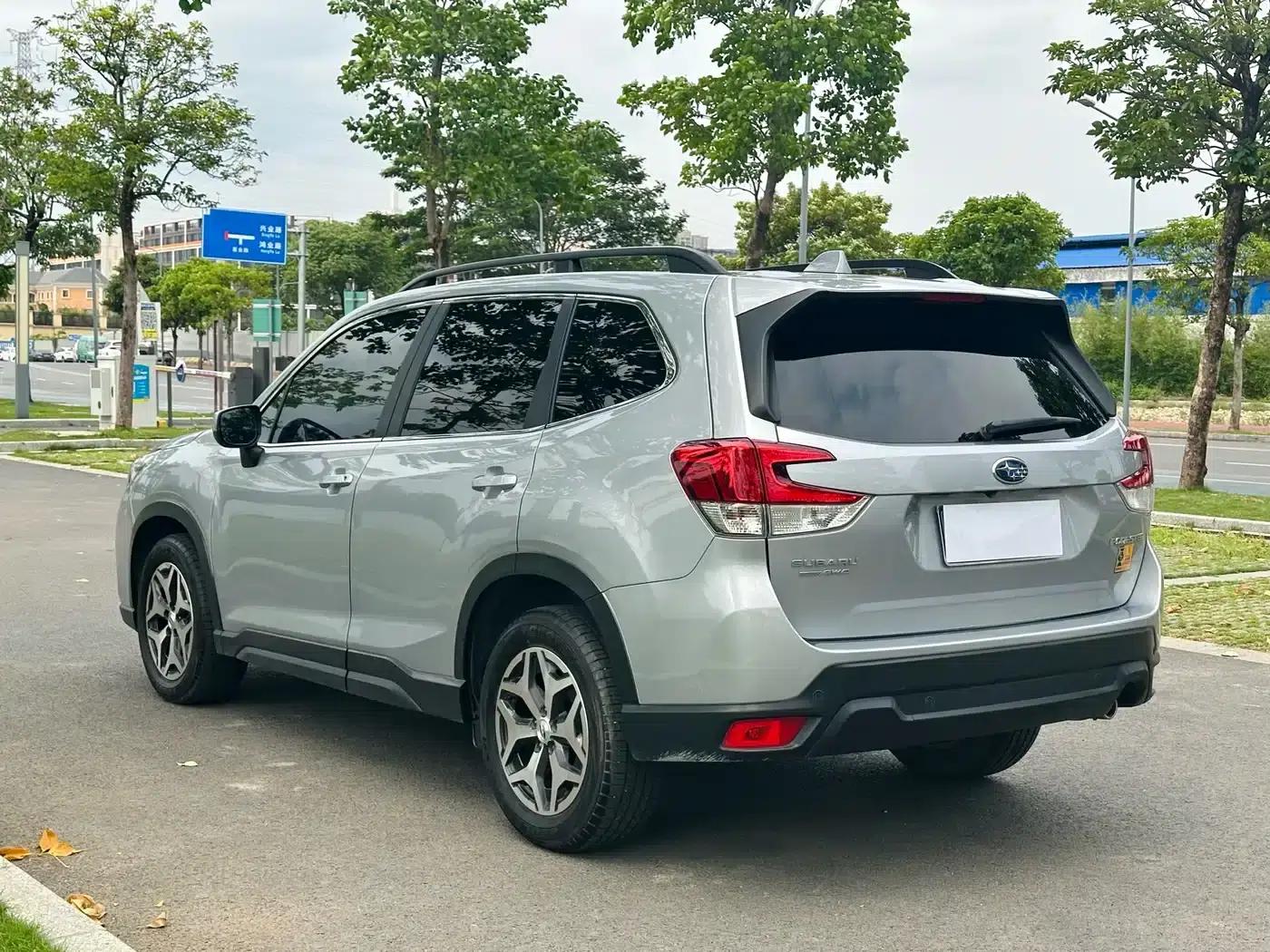 Forester 2021 2.0i Luxury Edition — миниатюра 5