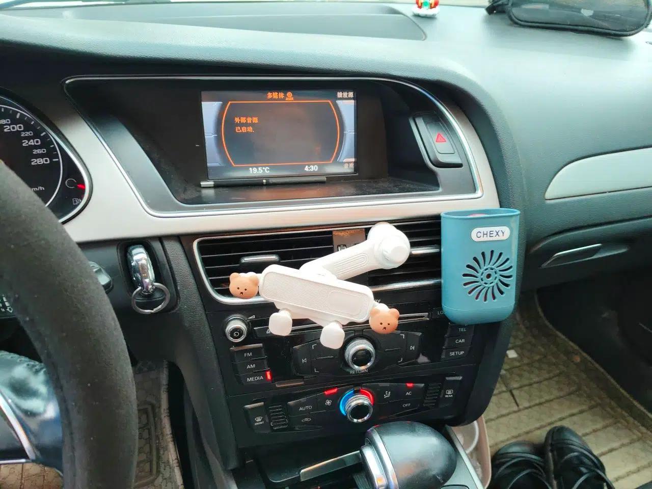 Audi A4L 2013 30 TFSI Automatic Comfort Model — миниатюра 13