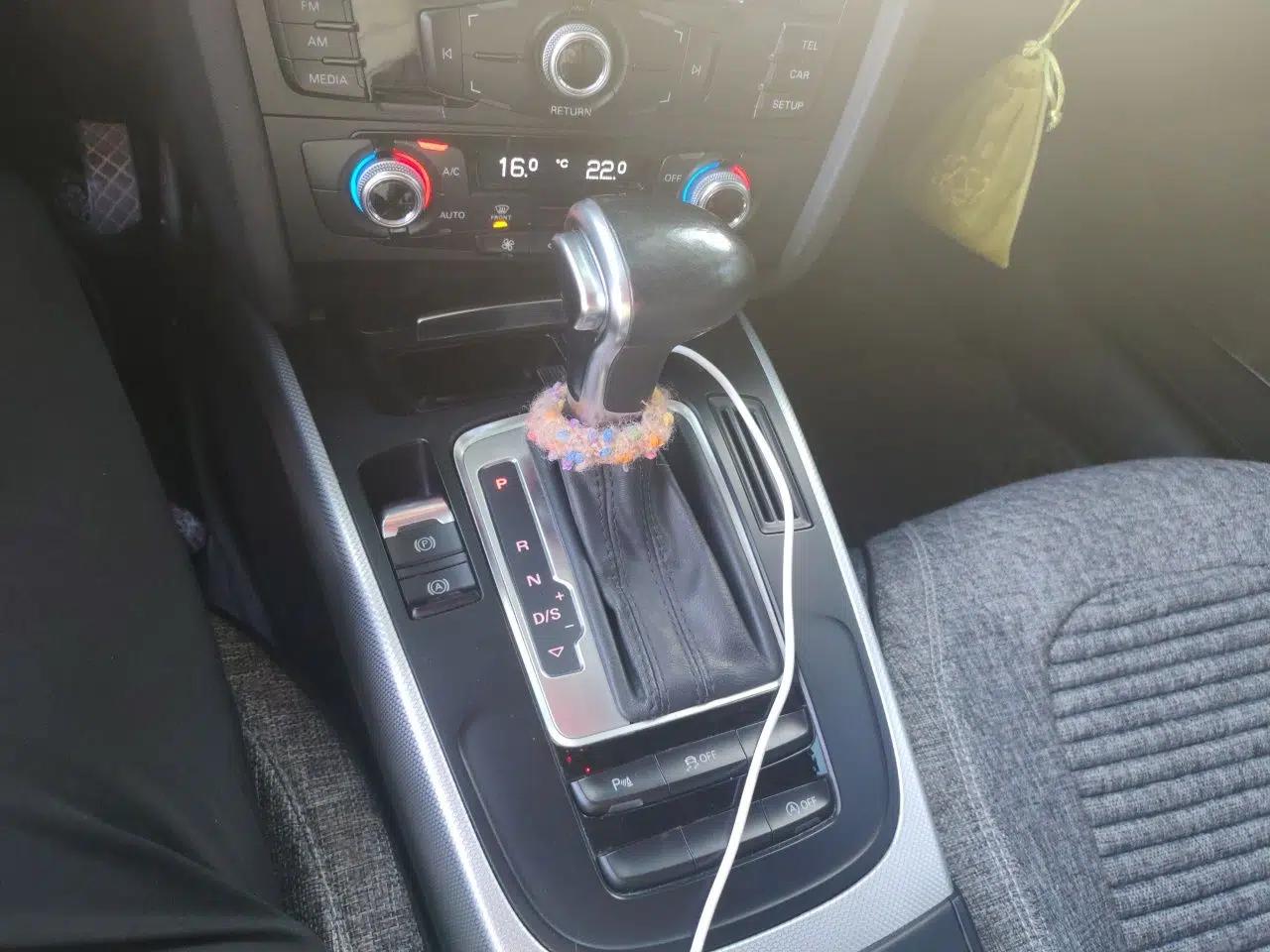 Audi A4L 2015 35 TFSI Automatic Standard Model — миниатюра 14