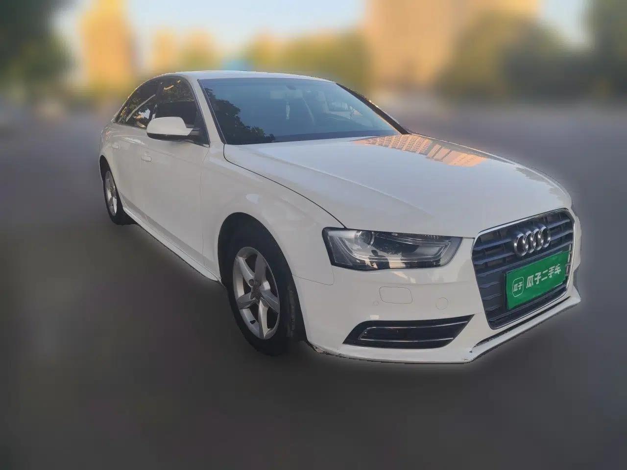 Audi A4L 2015 35 TFSI Automatic Standard Model — миниатюра 3