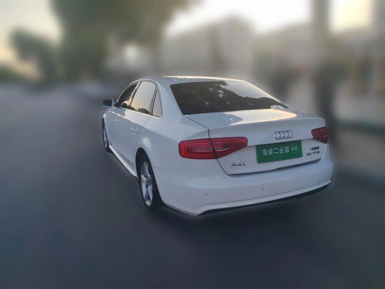 Audi A4L 2015 35 TFSI Automatic Standard Model — миниатюра 4