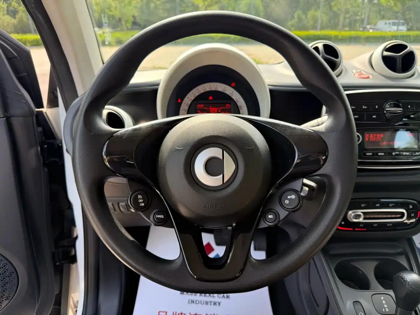 2018 Smart Fortwo 1.0L 52kW Hardtop Dynamic Edition (National V Emission Standard) — миниатюра 9