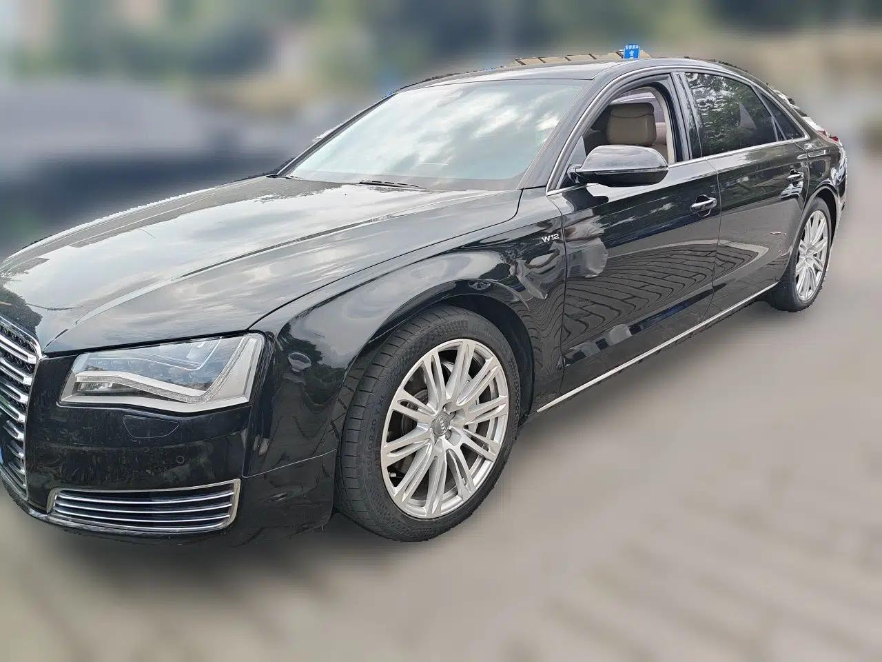 Audi A8 2011 A8L 3.0 TFSI quattro Luxury Edition (213kW) — миниатюра 1