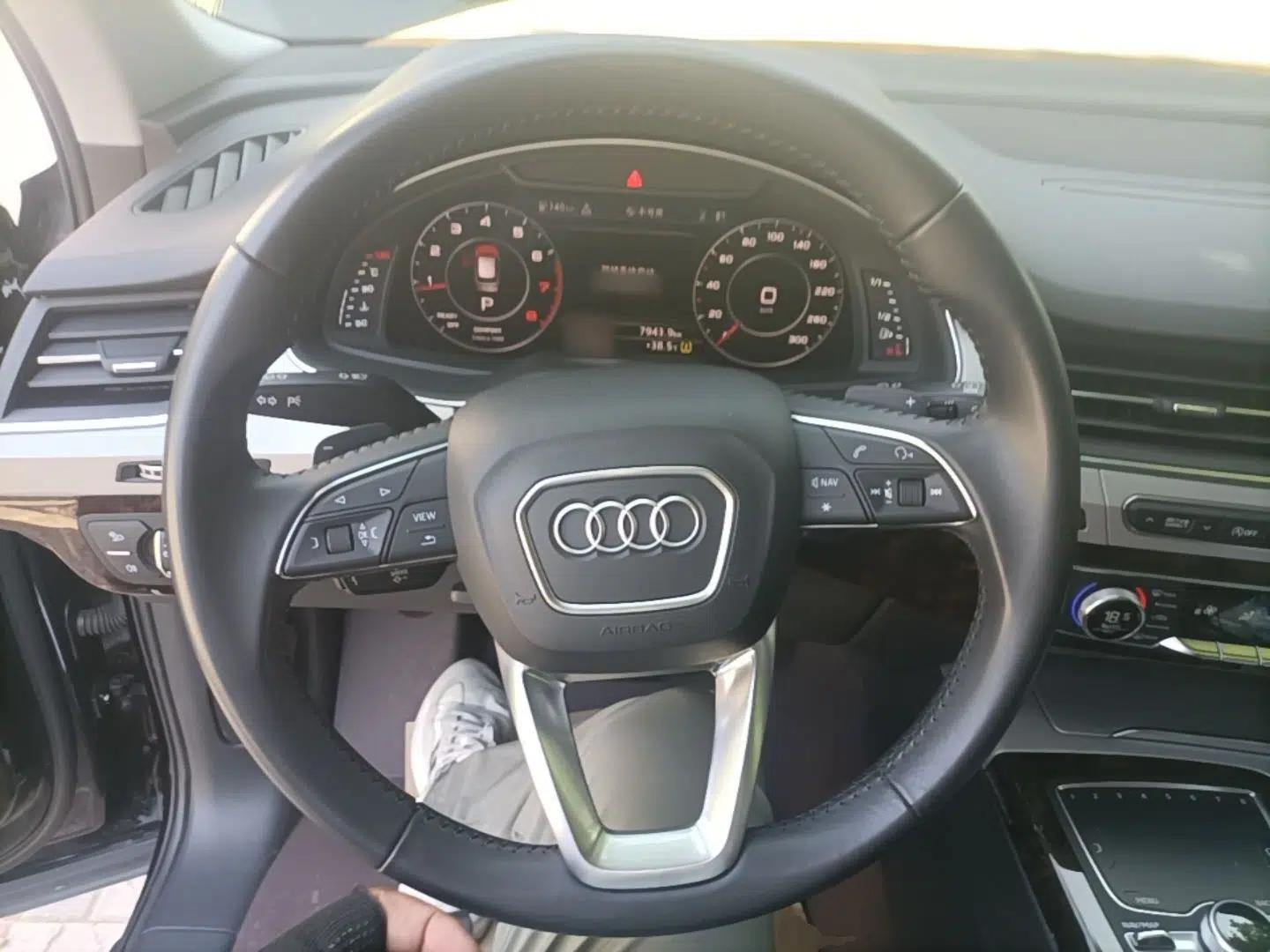 Audi Q7 2018 45 TFSI Technology Edition — миниатюра 13