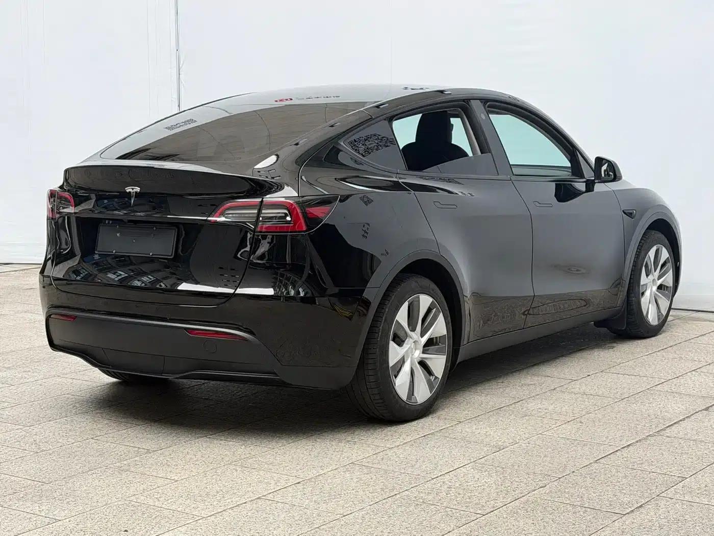 Model Y 2022 Rear-Wheel Drive — миниатюра 18