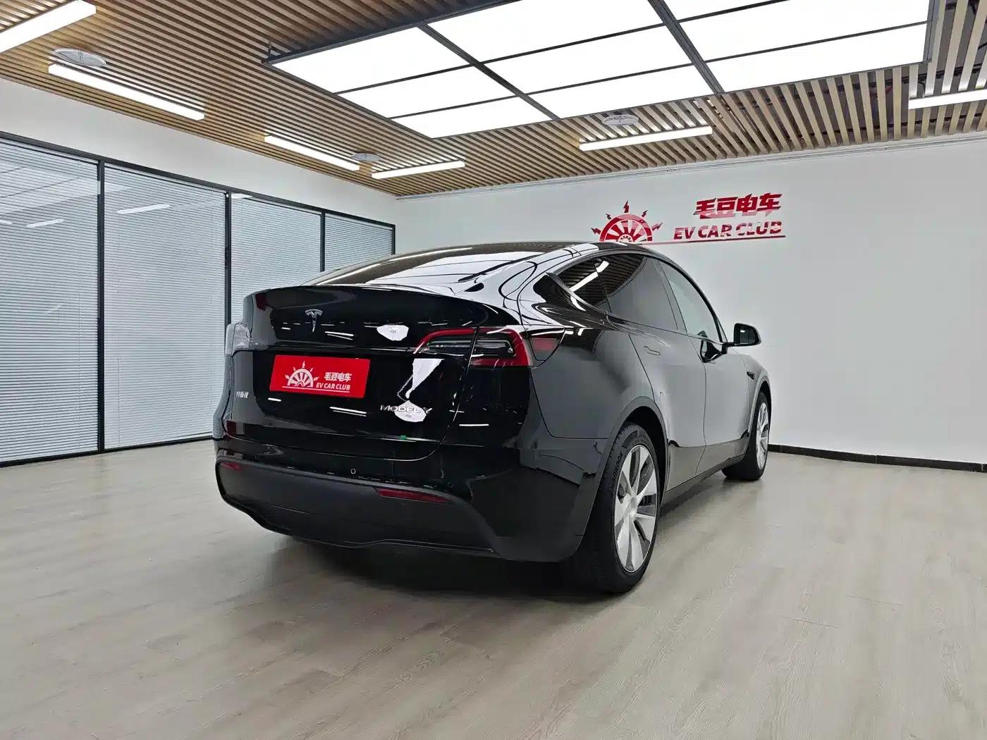 Model Y 2022 Facelift Rear-Wheel Drive Version — миниатюра 4