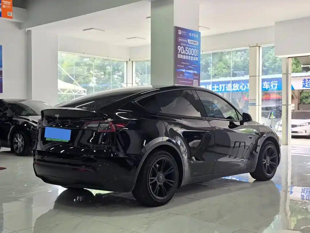 Model Y 2023 Rear-Wheel Drive — миниатюра 10