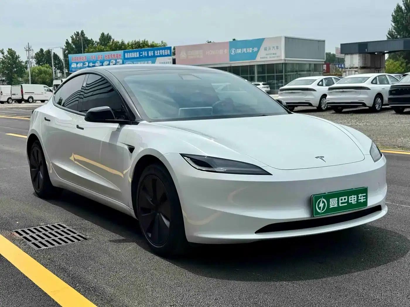 Model 3 2023 Rear-Wheel Drive — миниатюра 2