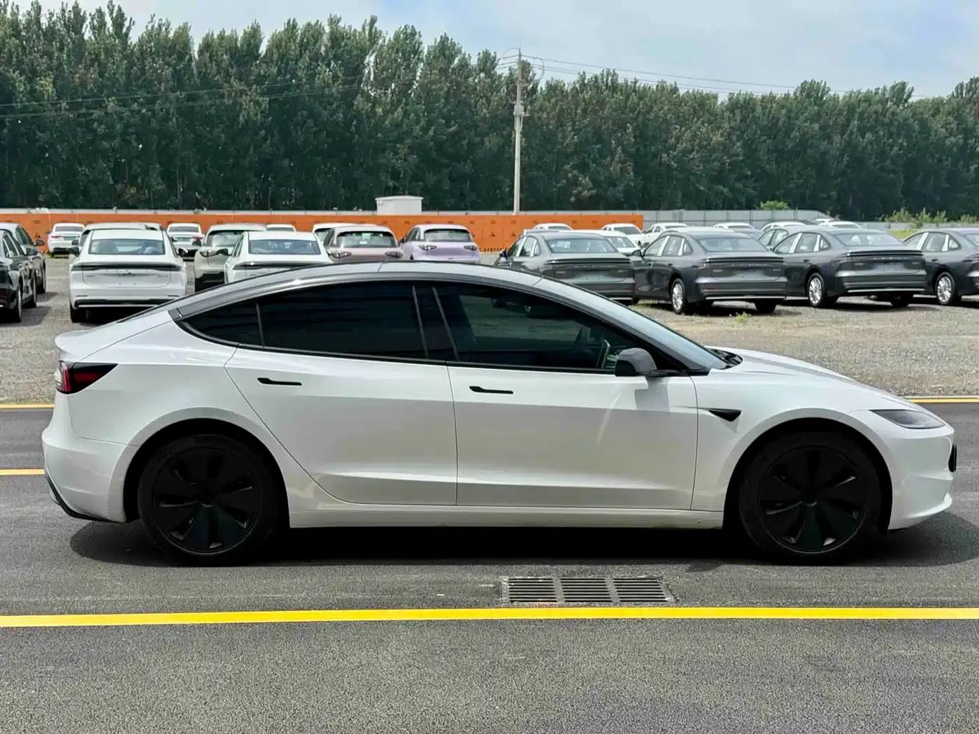 Model 3 2023 Rear-Wheel Drive — миниатюра 5