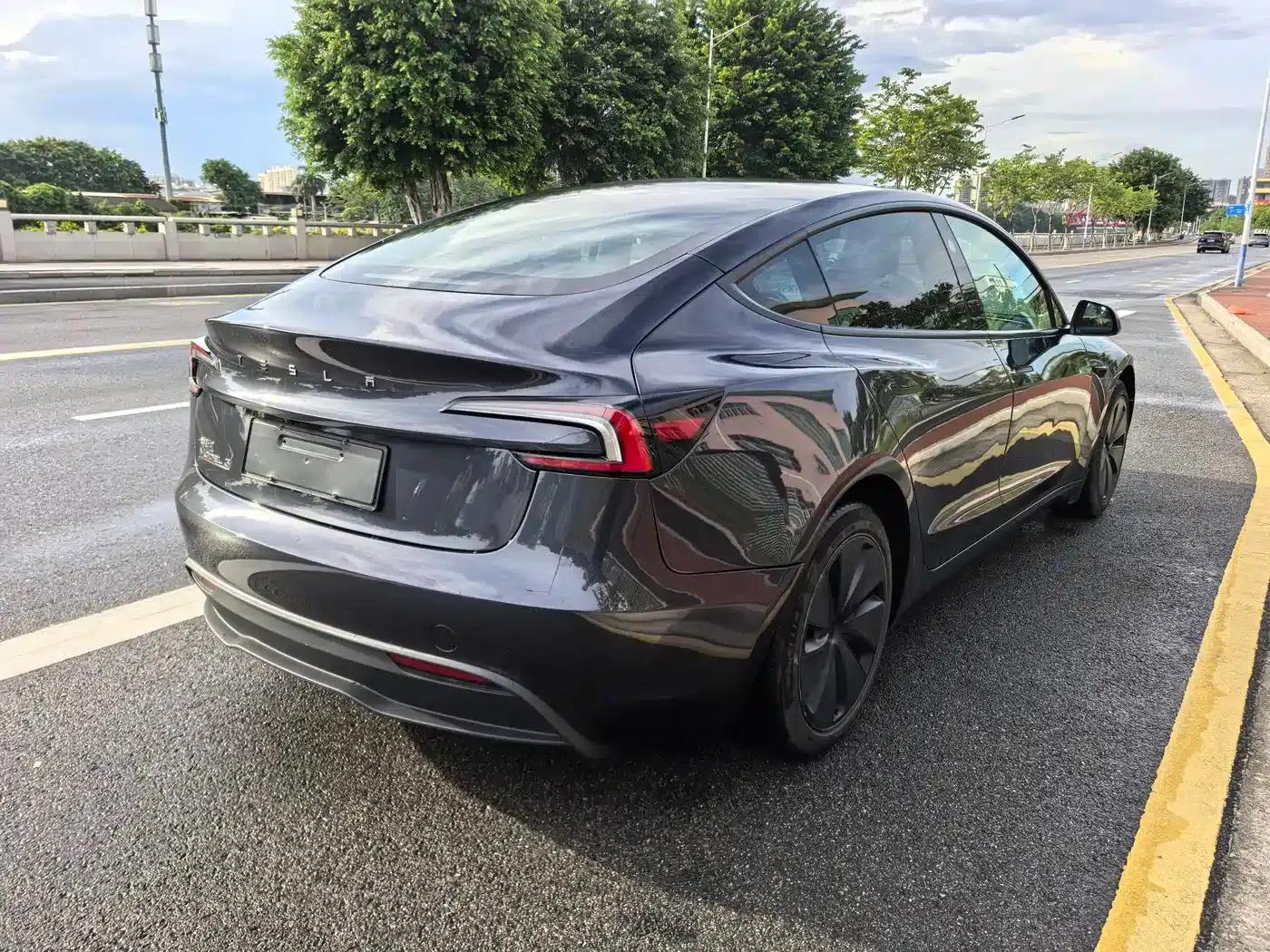 Model 3 2023 Rear-Wheel Drive — миниатюра 5