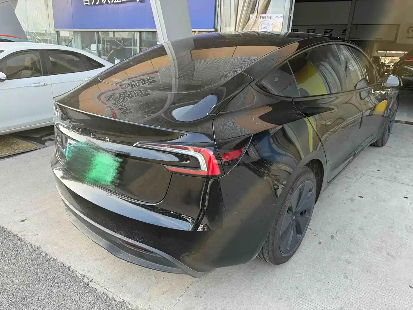 Model 3 2025 Rear-Wheel Drive — миниатюра 11