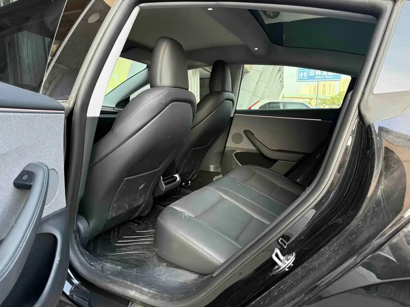 Model 3 2025 Rear-Wheel Drive — миниатюра 4