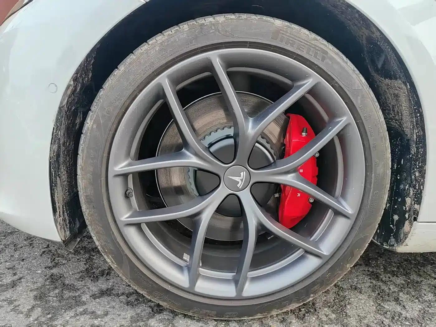 Model 3 2022 Performance All-Wheel Drive — миниатюра 10