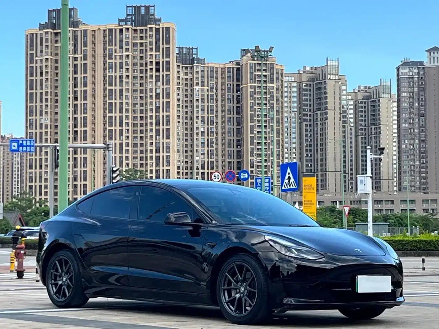 Model 3 2022 Rear-Wheel Drive — миниатюра 3