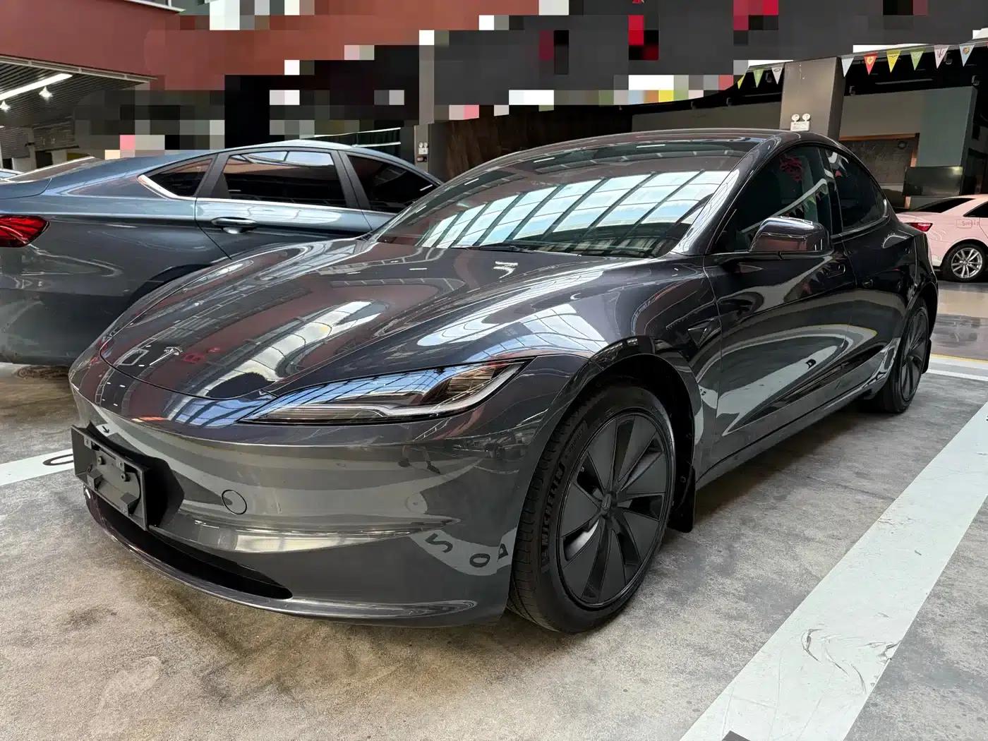 Model 3 2023 Rear-Wheel Drive — миниатюра 1