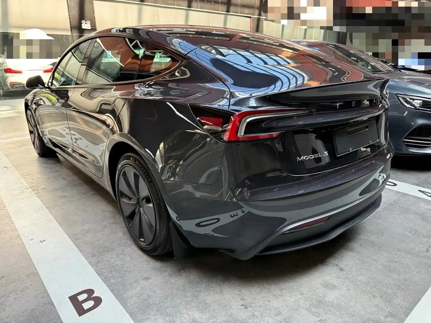 Model 3 2023 Rear-Wheel Drive — миниатюра 7