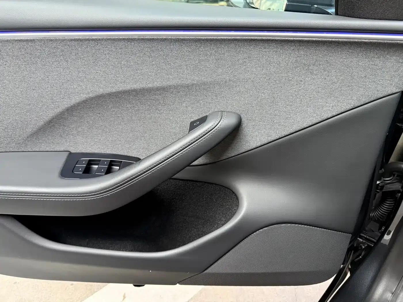 Model 3 2023 Rear-Wheel Drive — миниатюра 10