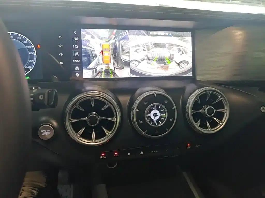 Tank 300 2023 Off-Road Edition 2.0T Conqueror — миниатюра 13