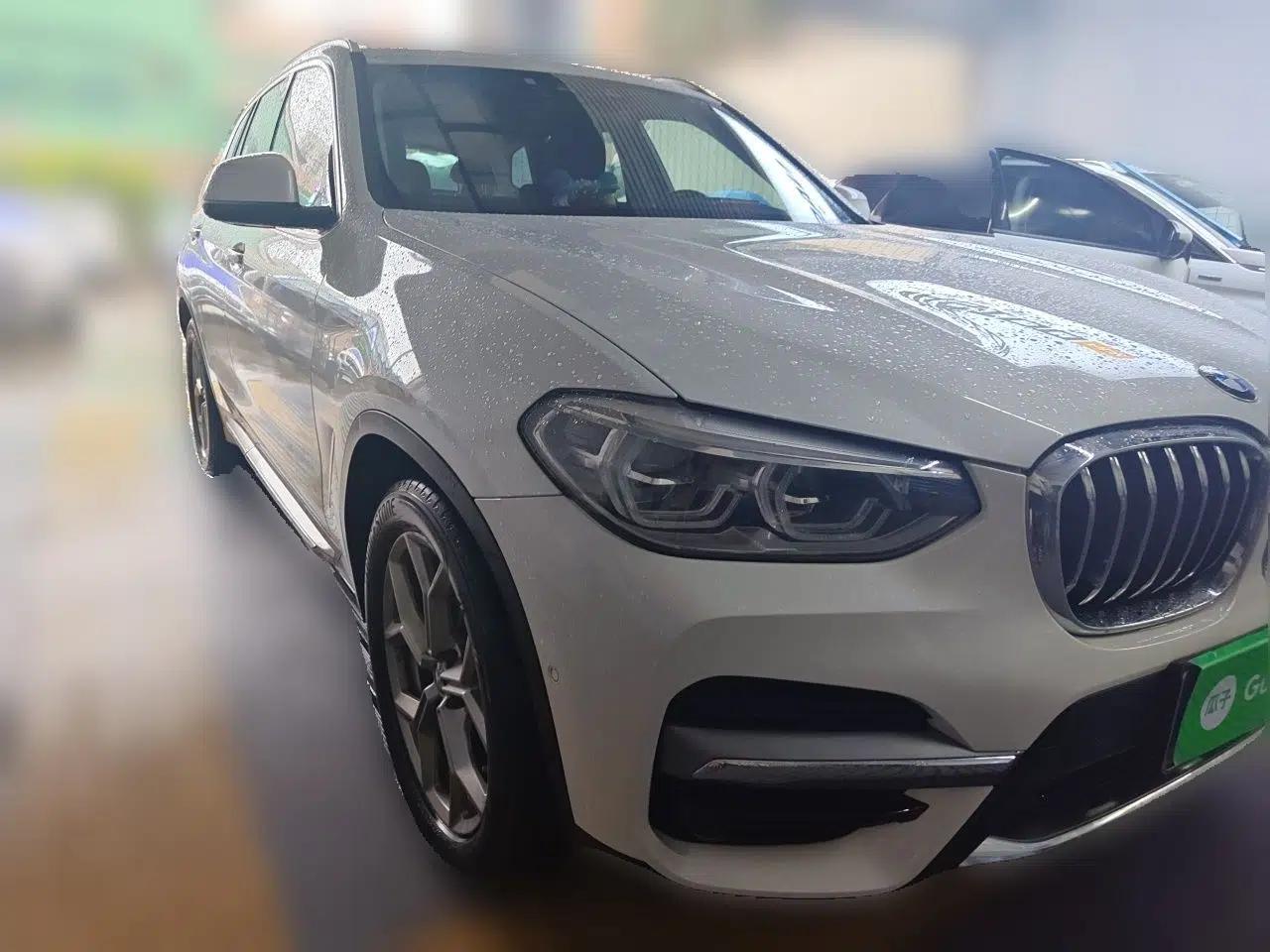 BMW X3 2020 xDrive28i Luxury Package — миниатюра 3
