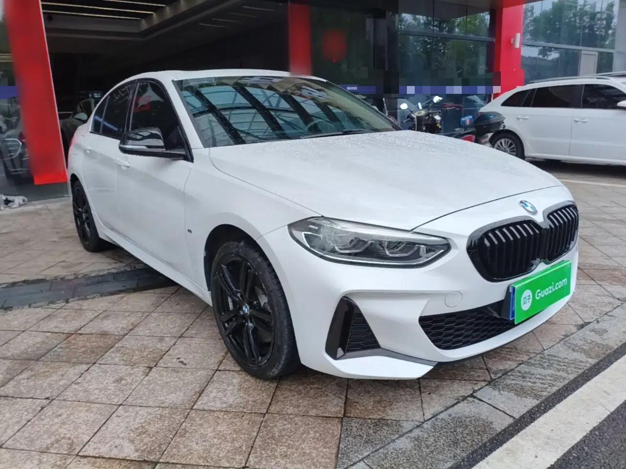 BMW 1 Series 2021 125i M Sport Night Edition — миниатюра 3