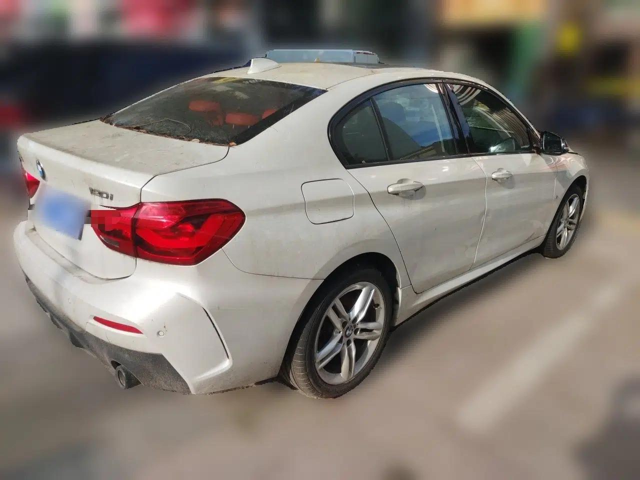BMW 1 Series 2021 120i M Sport Night Edition — миниатюра 6